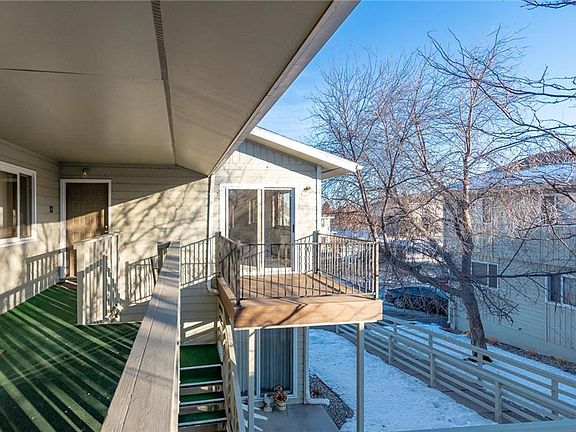 2nd image of 2820 Oakland Dr Unit 32
