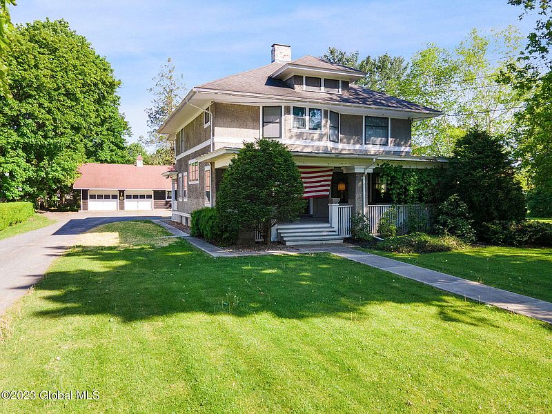 2nd image of 118 Knower Avenue
