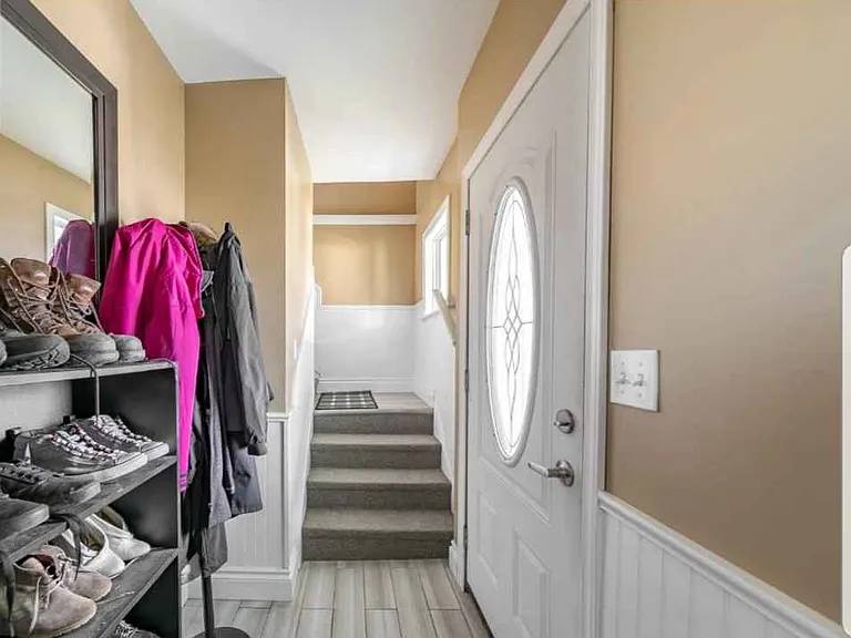 1371 Marentette Ave #1 — Photo 7