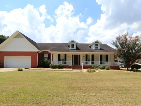 307 Arrowhead Dr, Sylacauga, AL 35150