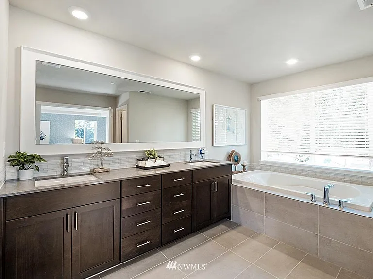 16009 SE 141st Pl — Photo 29