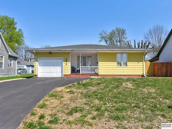 2519 N 61st St, Omaha, NE 68104