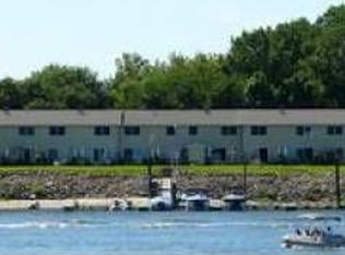 1374 Nakomis Ave, La Crosse, WI 54603