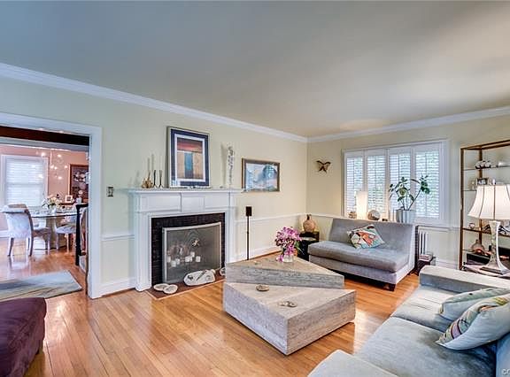4th image of 1209 Forest Ave