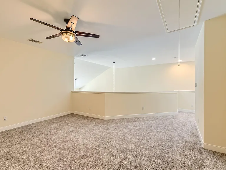 2210 Onion Creek Pkwy #402 — Photo 20