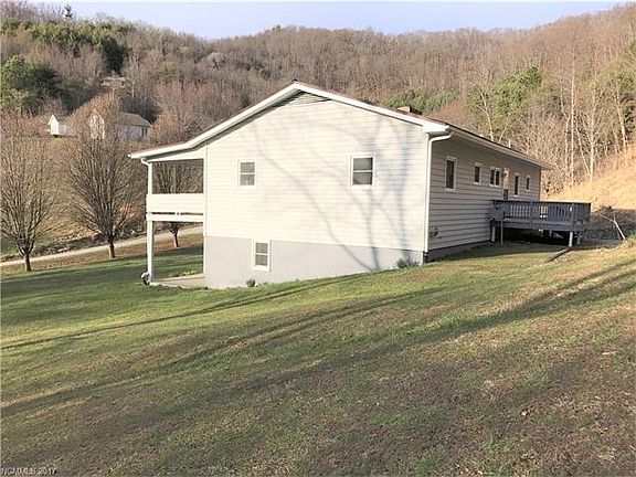 2nd image of 158 Green Meadow Ln
