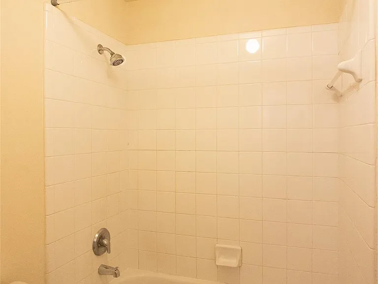 21843 Grassy Hill Ln — Photo 42