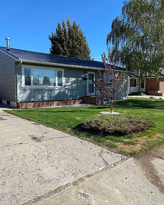 1st image of 319 7th Ave SE