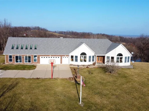 215 22025th Pike, Annada, MO 63330