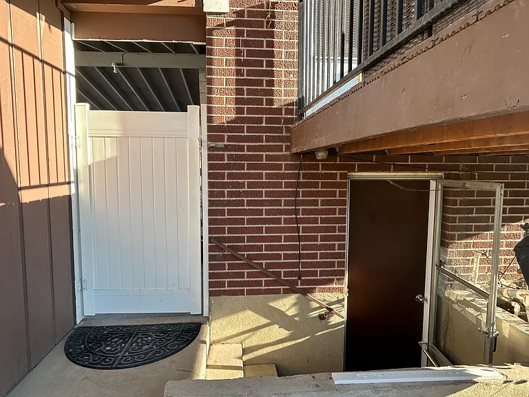 83 E Celeste Dr — Photo 8