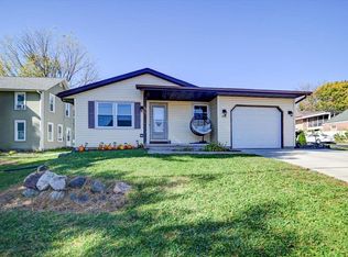 400 Market St, Deforest, WI 53532