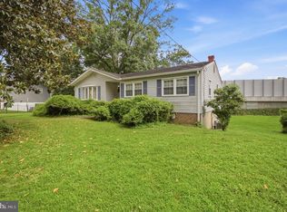 8419 Wesleyan St, Vienna, VA 22180