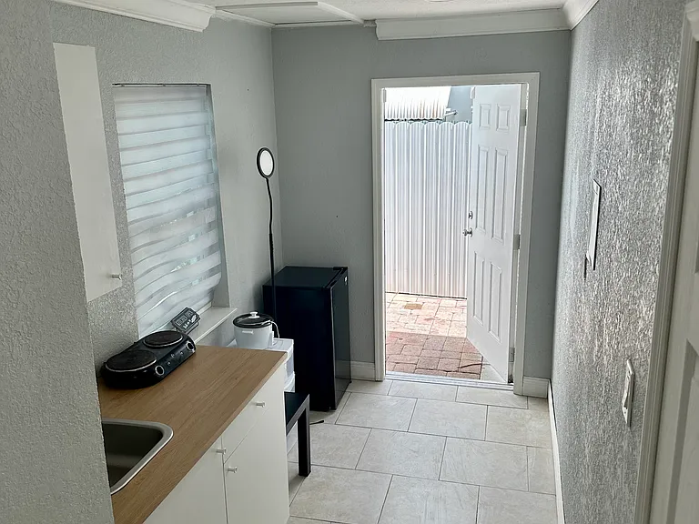 3251 SW 104th Ct — Photo 4
