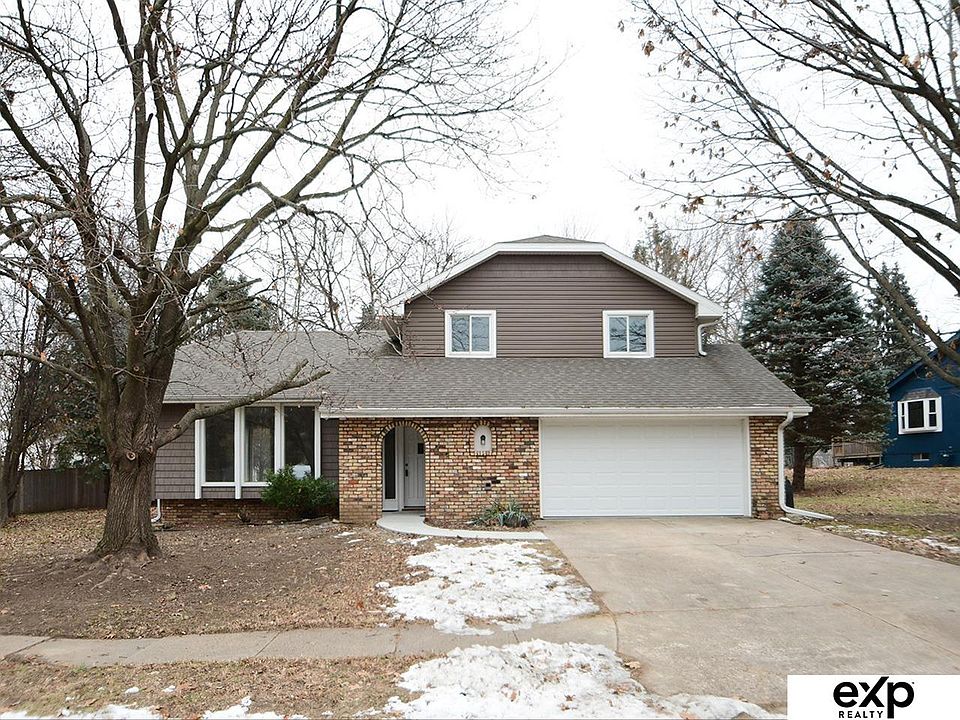 1st image of 12123 Parker Cir