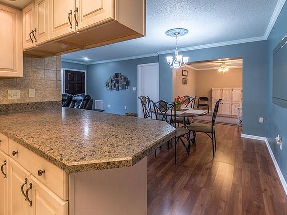 5th image of 5430 Glen Ivy Pl