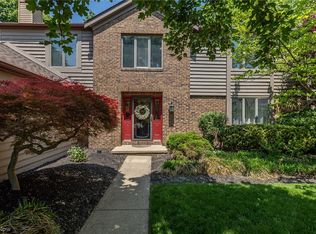 18085 Winchester Ct, Strongsville, OH
