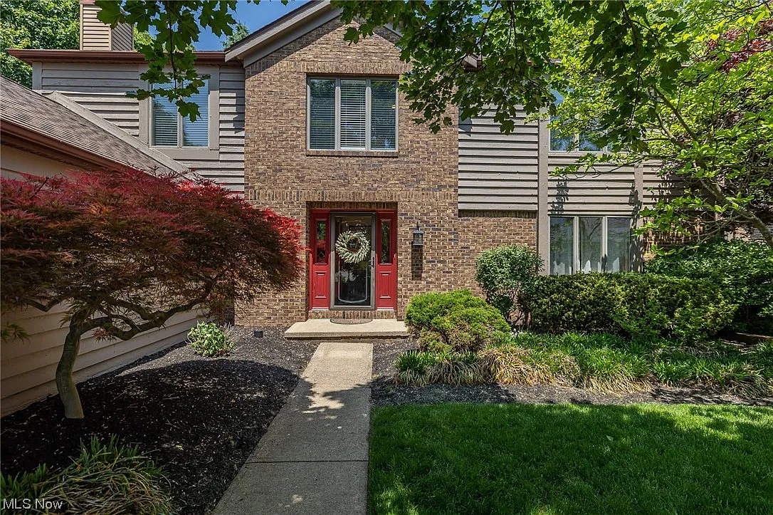 18085 Winchester Ct photo 1
