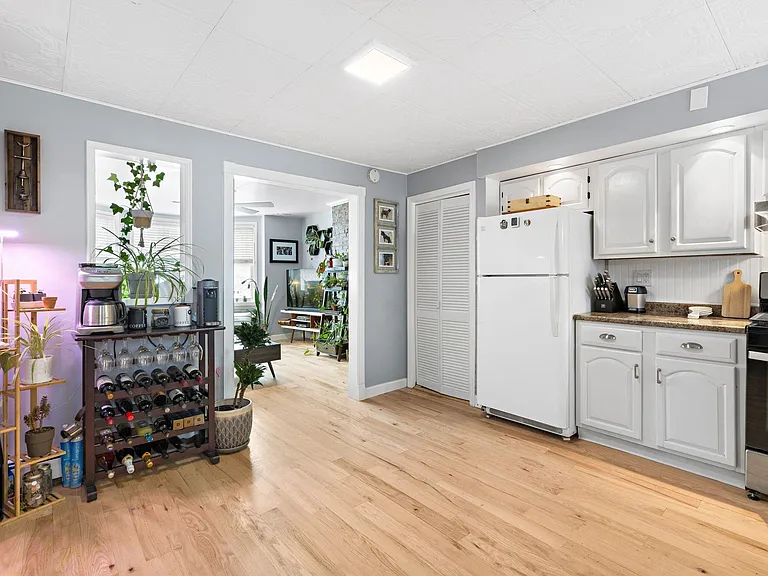 210 Adams St #3 — Photo 11