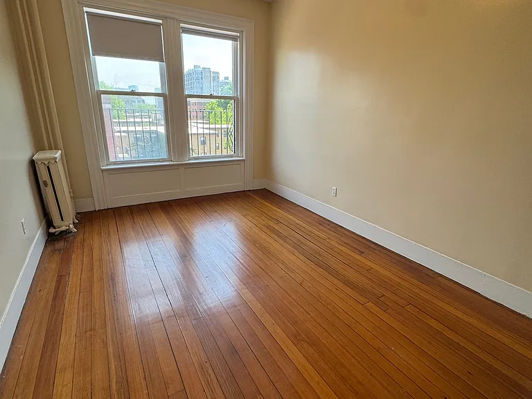1521 Washington St #16 — Photo 2