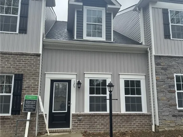 125 Blue Bird Ln #207, Sarver, PA 16055