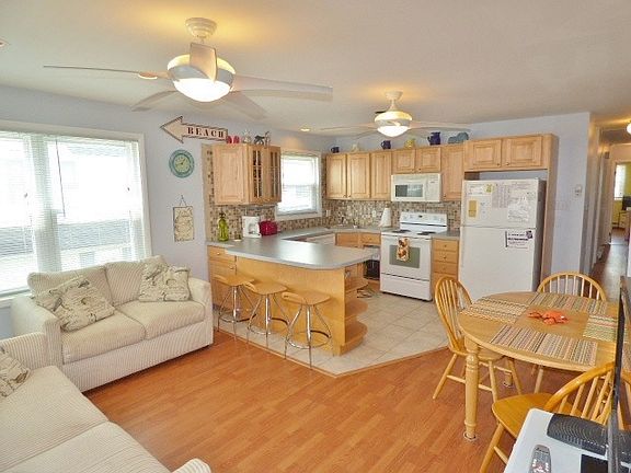 4th image of 3113 Central Ave APT 2S