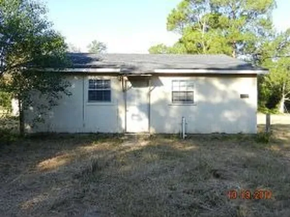 5024 Willow St, Moss Point, MS 39563