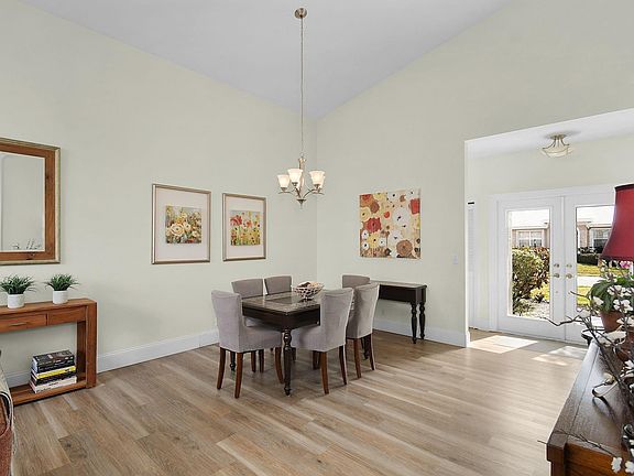 5th image of 9246 SE Deerberry Place