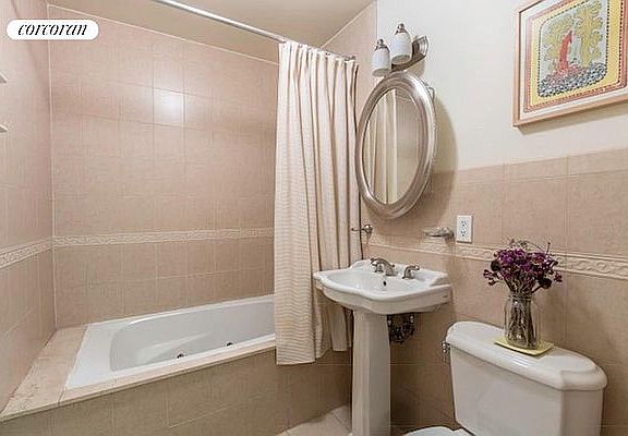 4th image of 678 Union St APT 1B