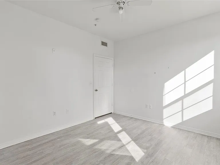 3428 Soho St #B08 — Photo 11