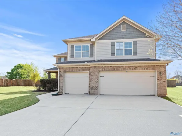 131 Rainwood Dr SW, Huntsville, AL 35824