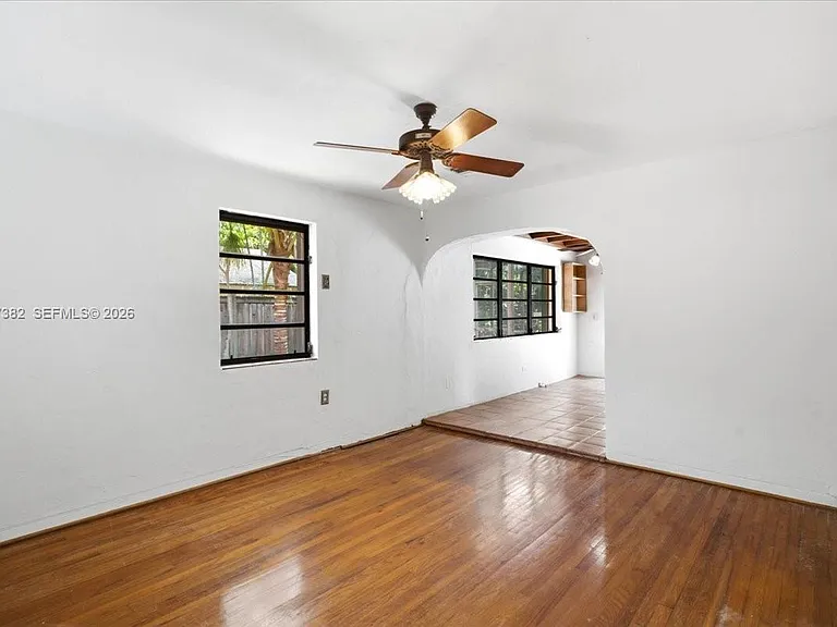 2550 Trapp Ave — Photo 11