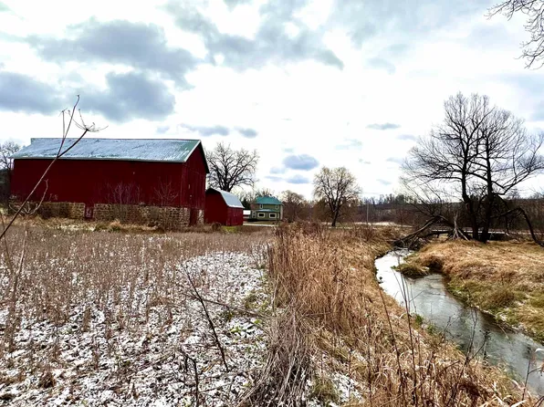 31397 County Rd S, Cazenovia, WI 53924