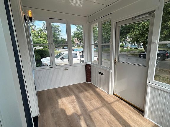 4th image of 1003 Emwill St