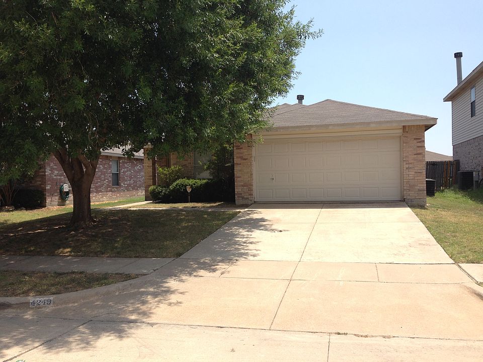 1st image of 4249 Meadowknoll Dr