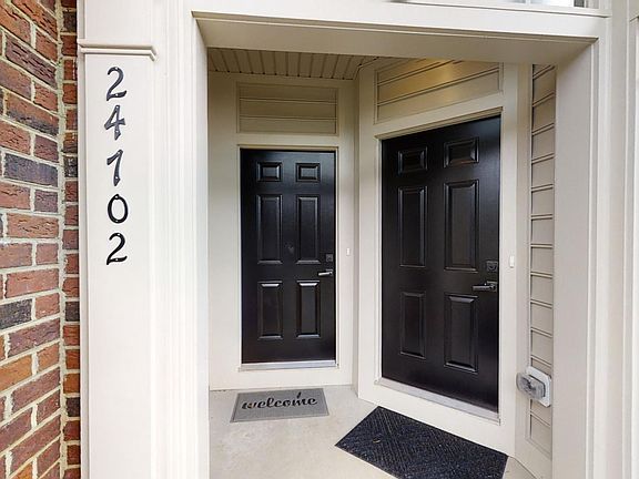 3rd image of 24704 Hutchinson Farm Dr