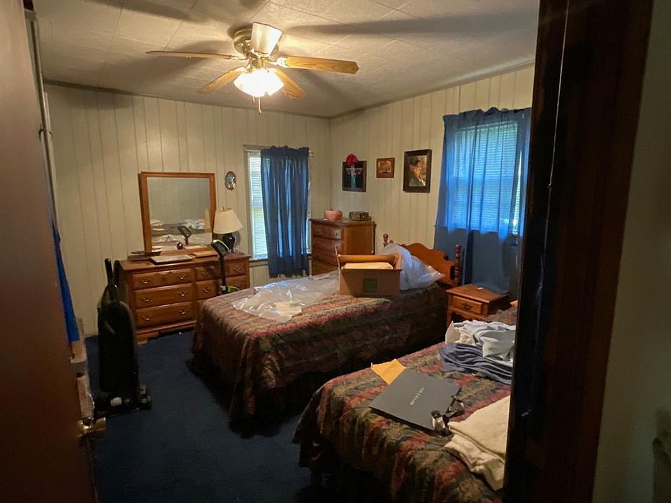 2nd image of 2851 Timber Ridge Rd