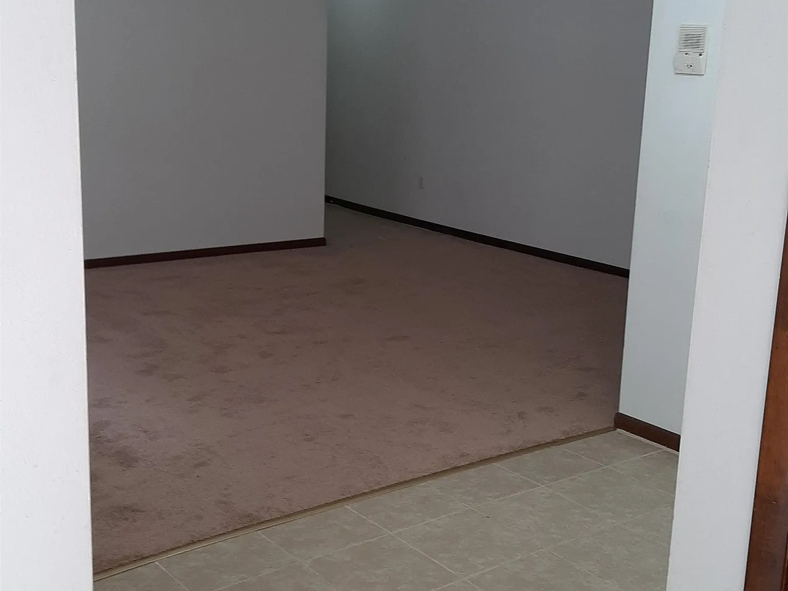 156 Lynnwood Manor — Photo 2