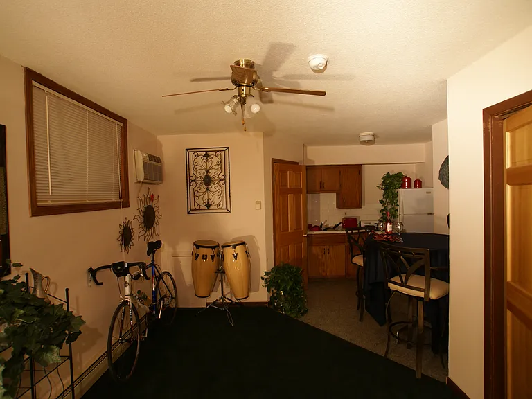 Phillips Park Apartments — Photo 7