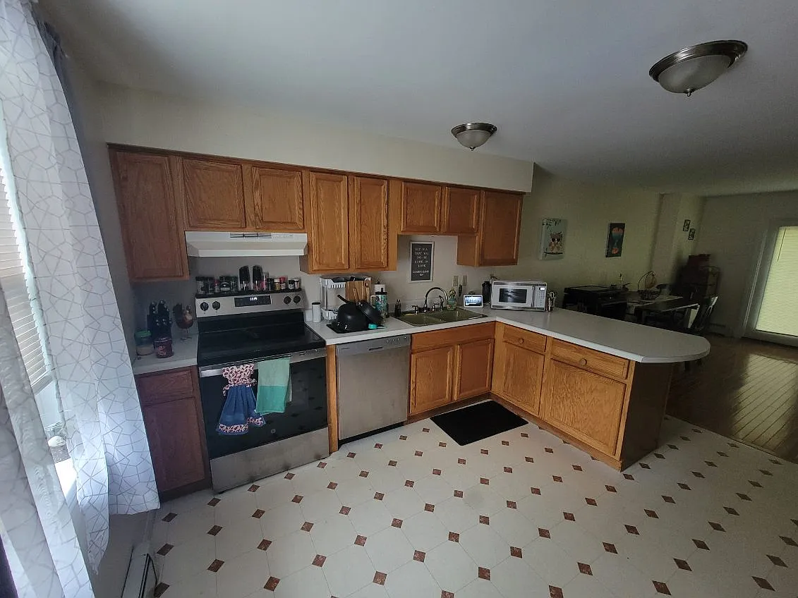 2 bed, 1.5 bath, 1140 sqft, $1,944 — Photo 4