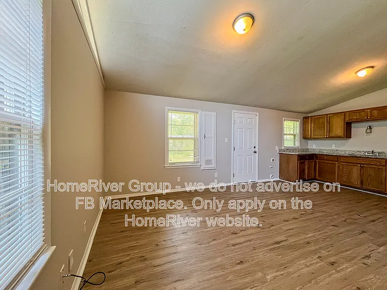 3020 Knight Rd — Photo 8