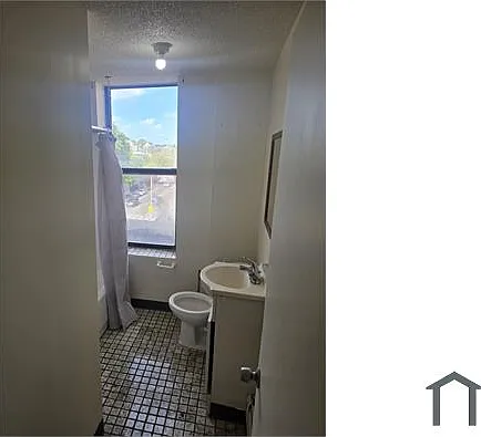 3 bed, 1000 sqft, $3,390 — Photo 2