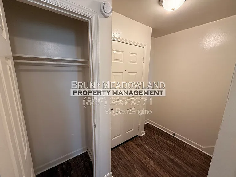 9116 Parktop Ln #B — Photo 28