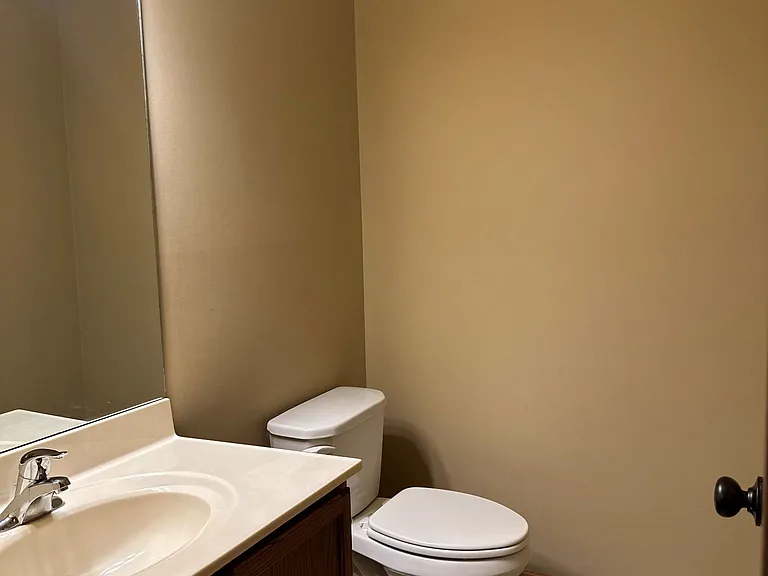819 Charles St #827 — Photo 9