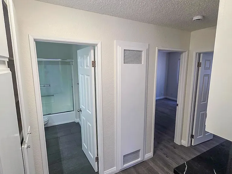 11431 Cedar Avenue — Photo 12