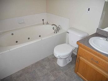 3rd image of 4093 S Lake Vista Dr