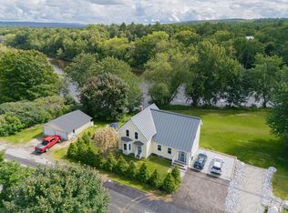 129 Philbrick St, Farmington, ME 04938