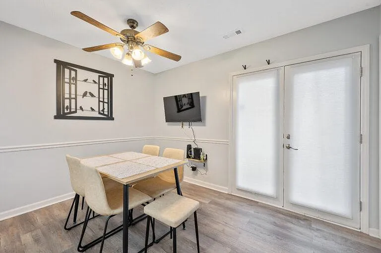 2625 Hitchcock Dr — Photo 6