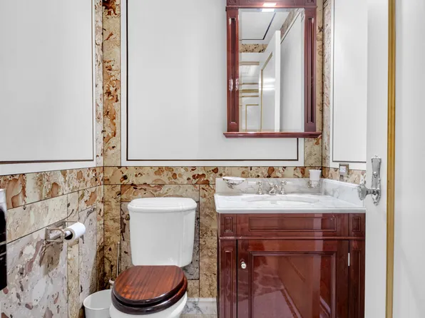 1 Central Park South image 23 of 28