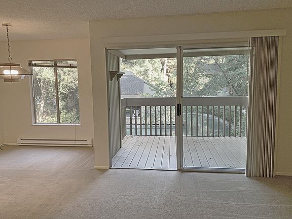 4th image of 505 Cypress Point Dr Unit 301