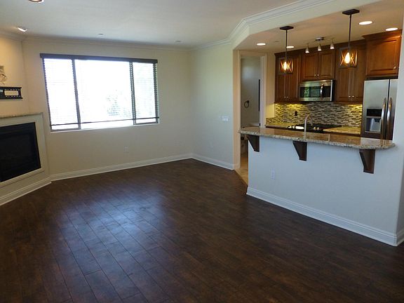 2nd image of 1119 Grand Ave